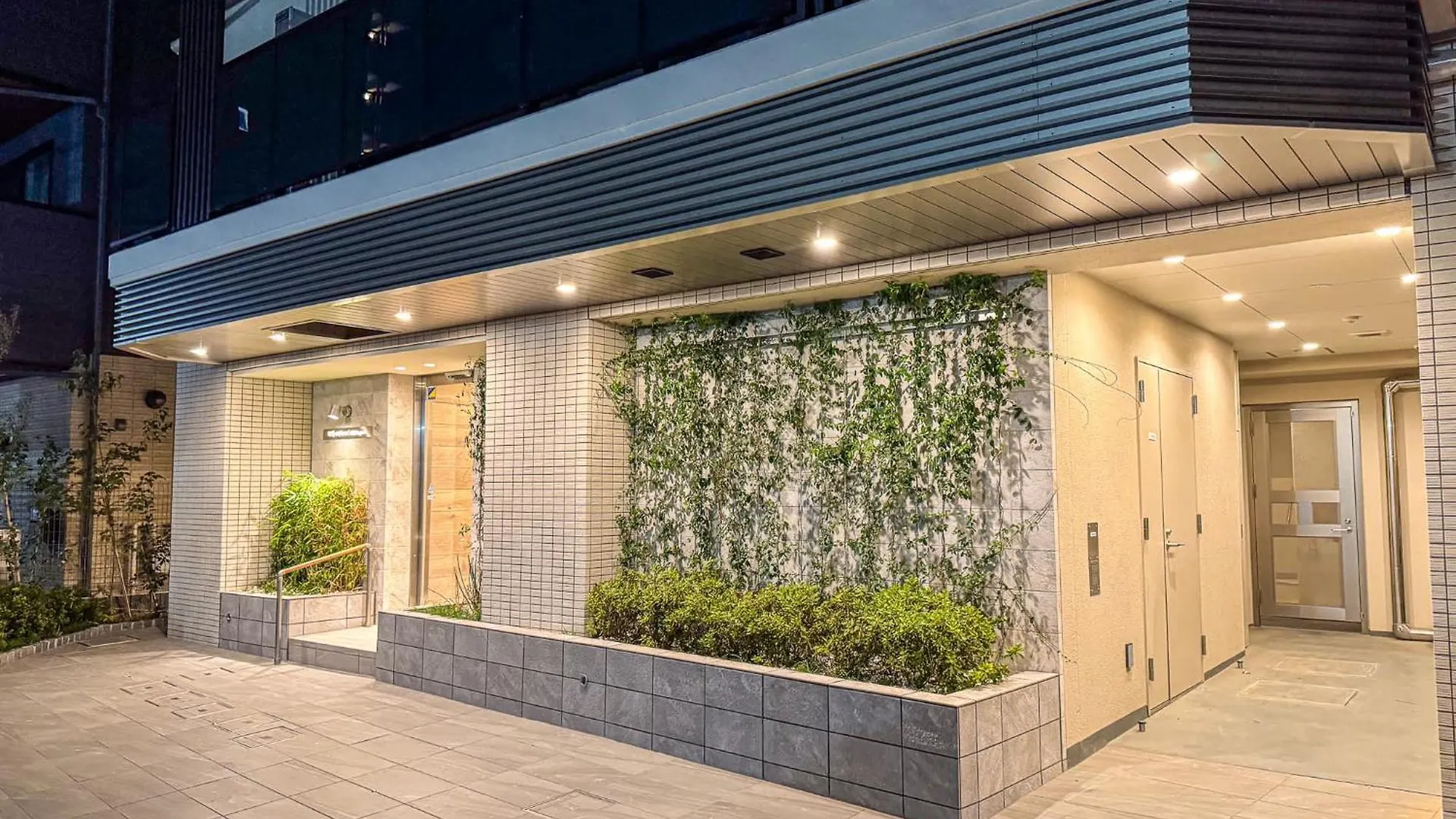 Triphome Tokyo Sugamo 2024 New 3 Mins 2 Stations 0*,